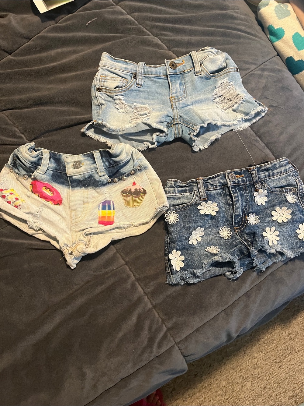 Cutest styles of girls’ denim shorts!!